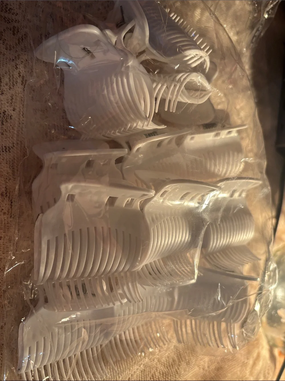 New never used hairclips